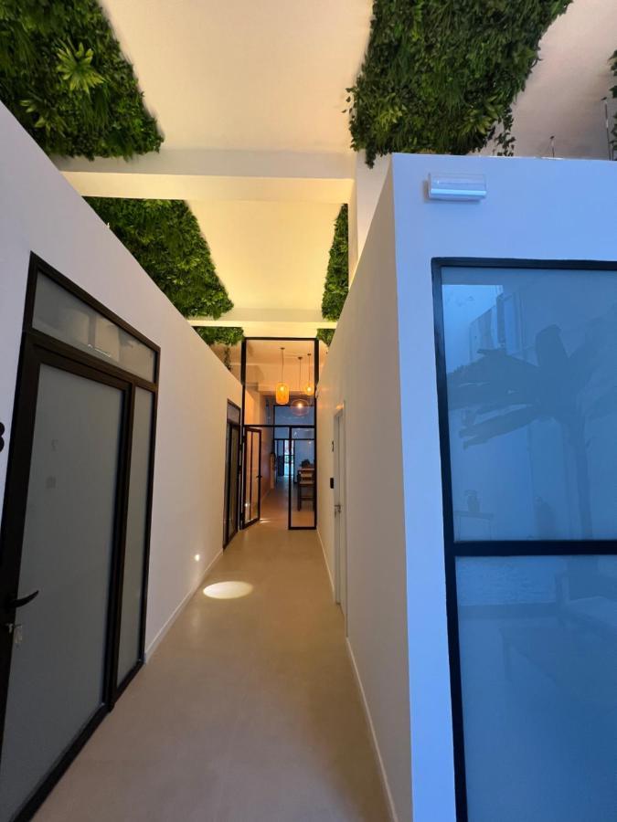 Hotel Nina Mala Valencia Exterior foto